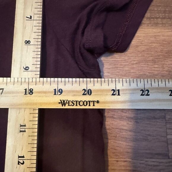 T-shirts V-neck short sleeve - Peace and Pearls, Justify - women’s size XL - Picture 16 of 16